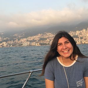 Meet your Posher, Corrie